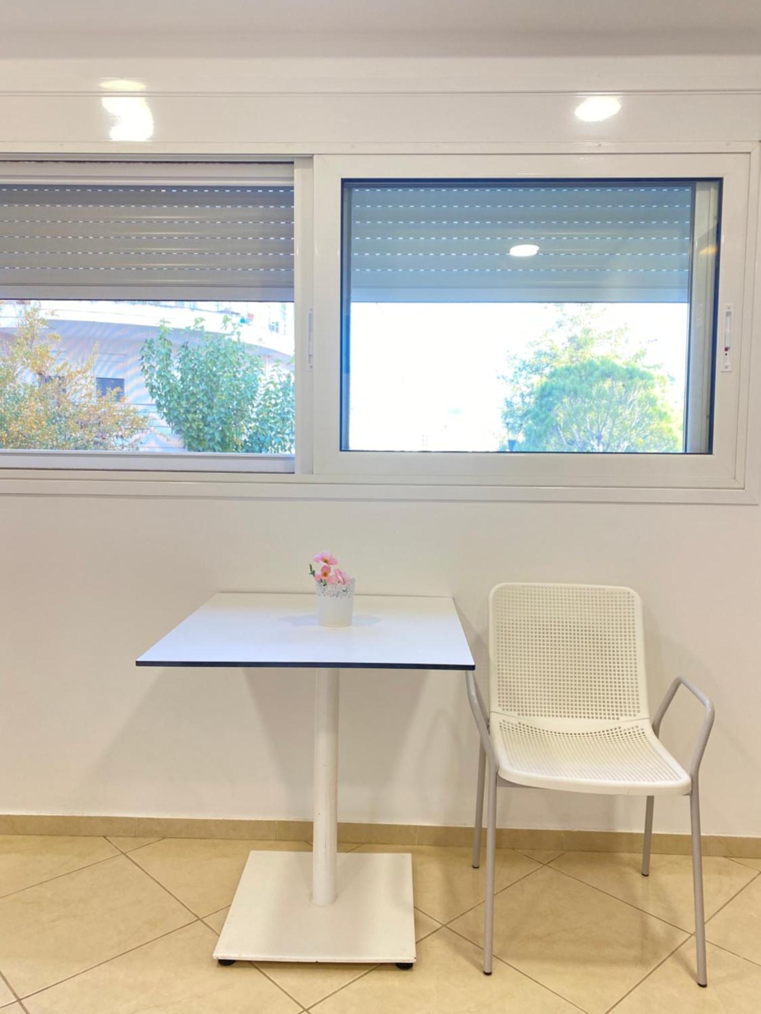 Cozy Apartment Near Airport Koropion Exterior photo